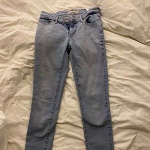 LEVI JEANS